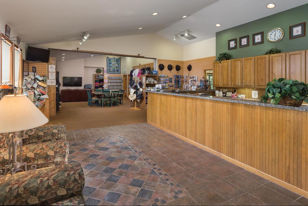 Whispering Woods Resort Welches Екстериор снимка