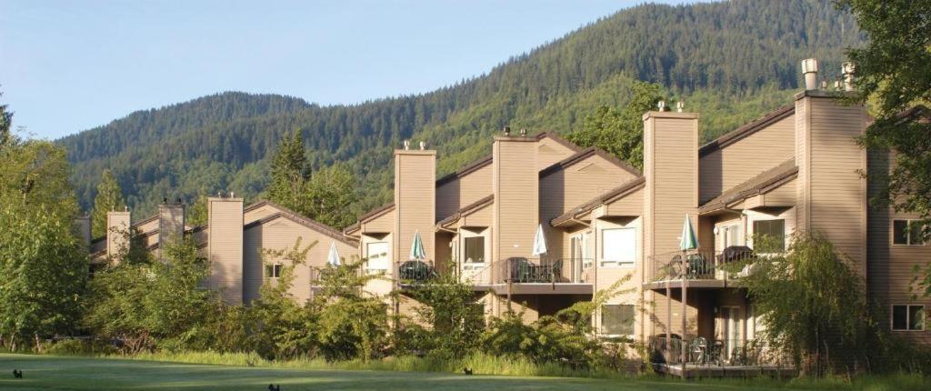Whispering Woods Resort Welches Екстериор снимка