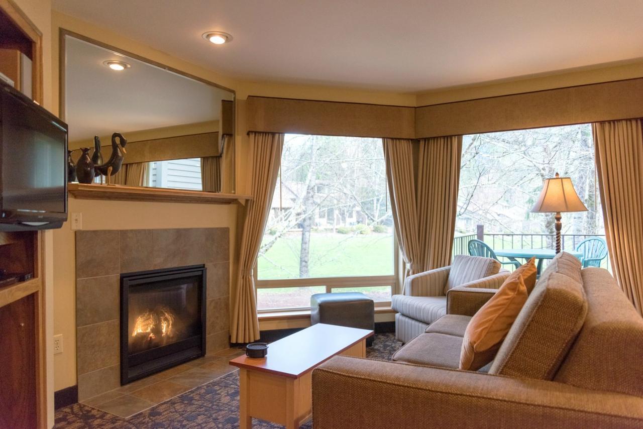 Whispering Woods Resort Welches Стая снимка