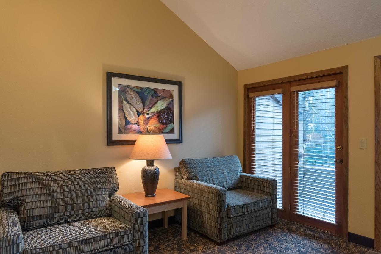 Whispering Woods Resort Welches Екстериор снимка