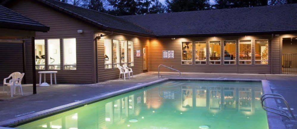 Whispering Woods Resort Welches Екстериор снимка