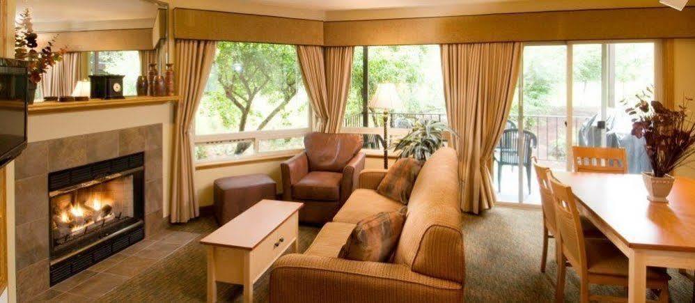Whispering Woods Resort Welches Екстериор снимка