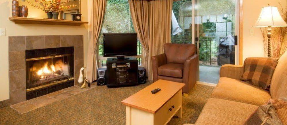 Whispering Woods Resort Welches Екстериор снимка